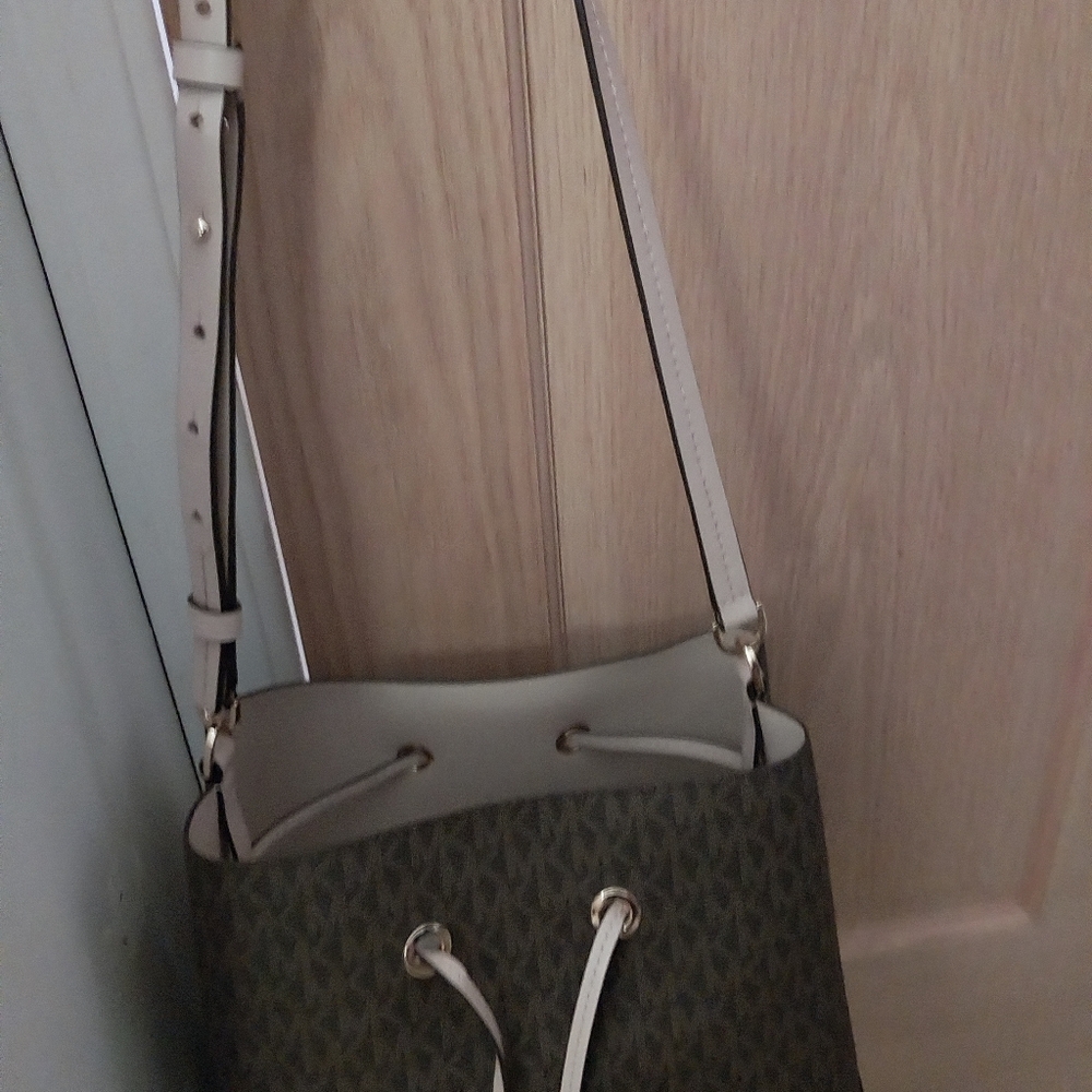 New Michael Kors purse
